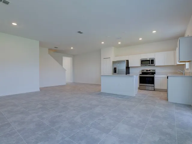 $2,200 | 158 Nine Iron Drive, Davenport, FL 33896