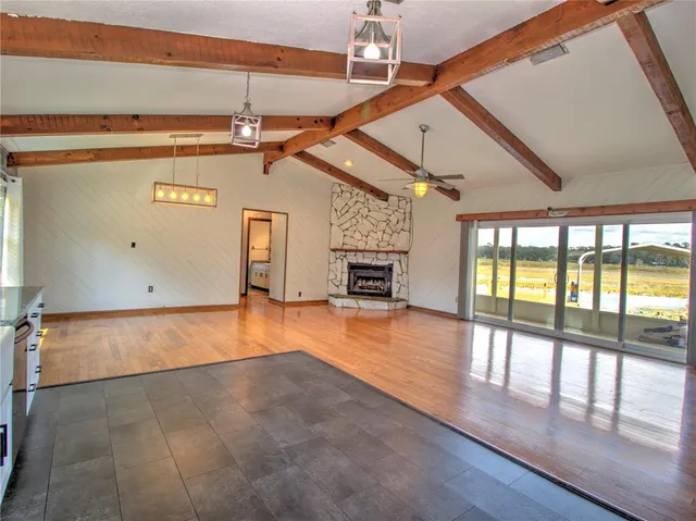 a view of a indoor garage