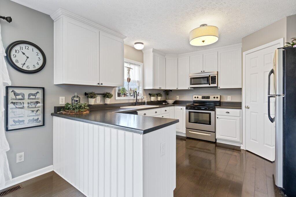 15525 Hagenderfer Road Plain City, OH 43064 - Photo 9 of 49 15525 Hagenderfer Road-12.jpg-SMALL