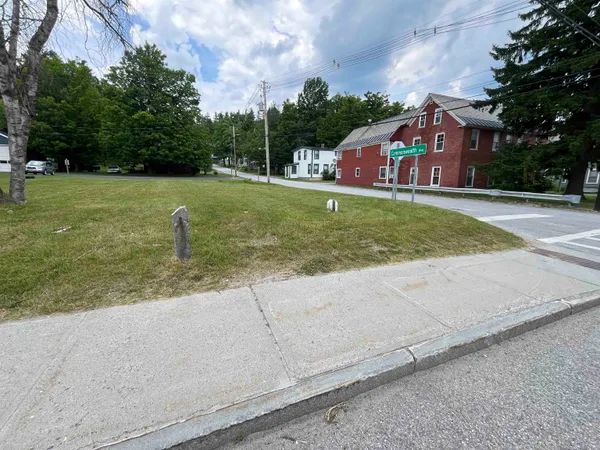 $125,000 | 83 Main Street, Ludlow, VT 05149
