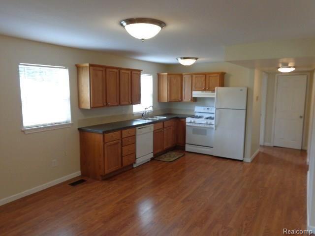 2595 Beach Road Port Huron, MI 48060 - Photo 15 of 23 2014-08-29 14.53