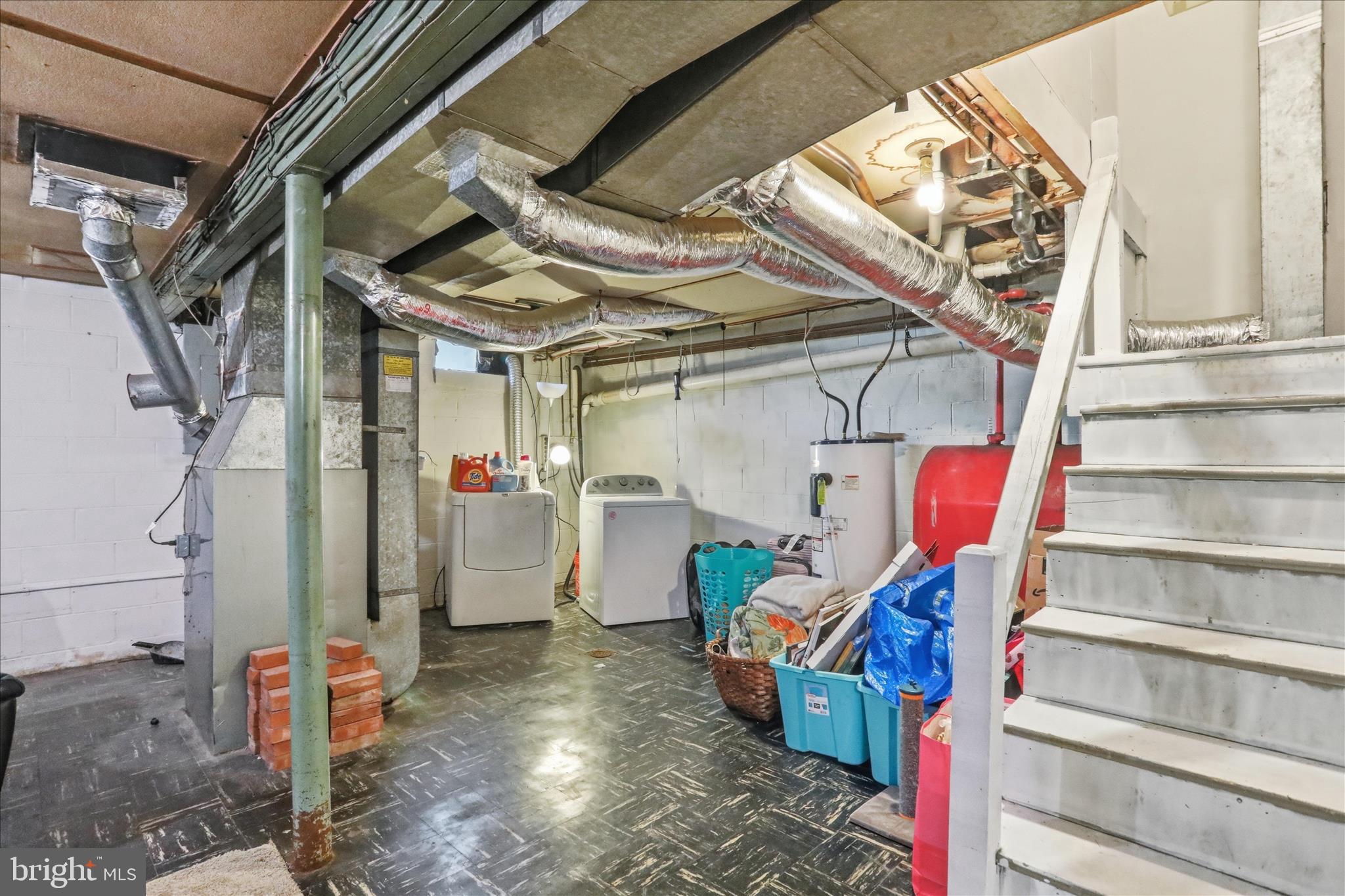 11502 Orchard Road Waynesboro, PA 17268 - Photo 25 of 35 Basement laundry