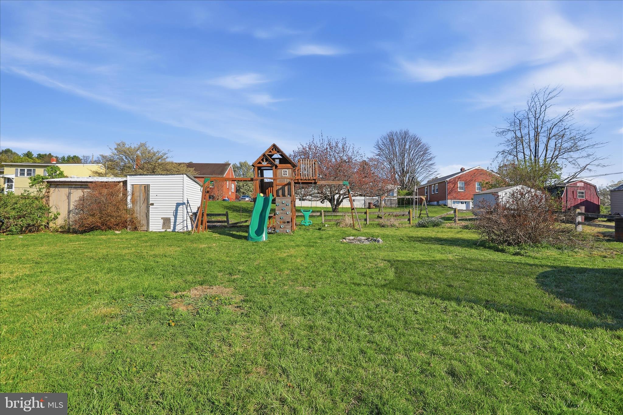 11502 Orchard Road Waynesboro, PA 17268 - Photo 28 of 35 Large back yard