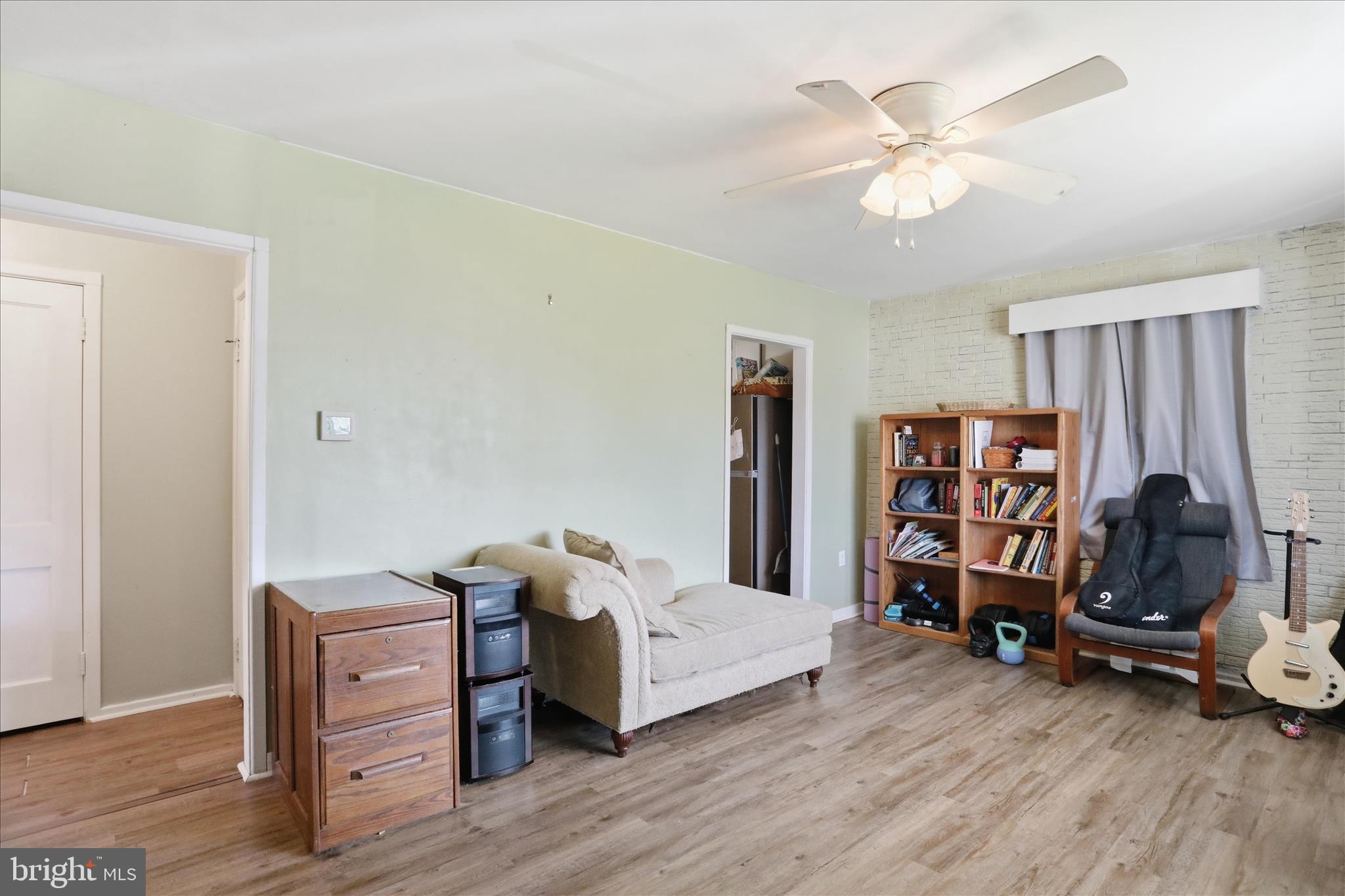11502 Orchard Road Waynesboro, PA 17268 - Photo 6 of 35 Living room