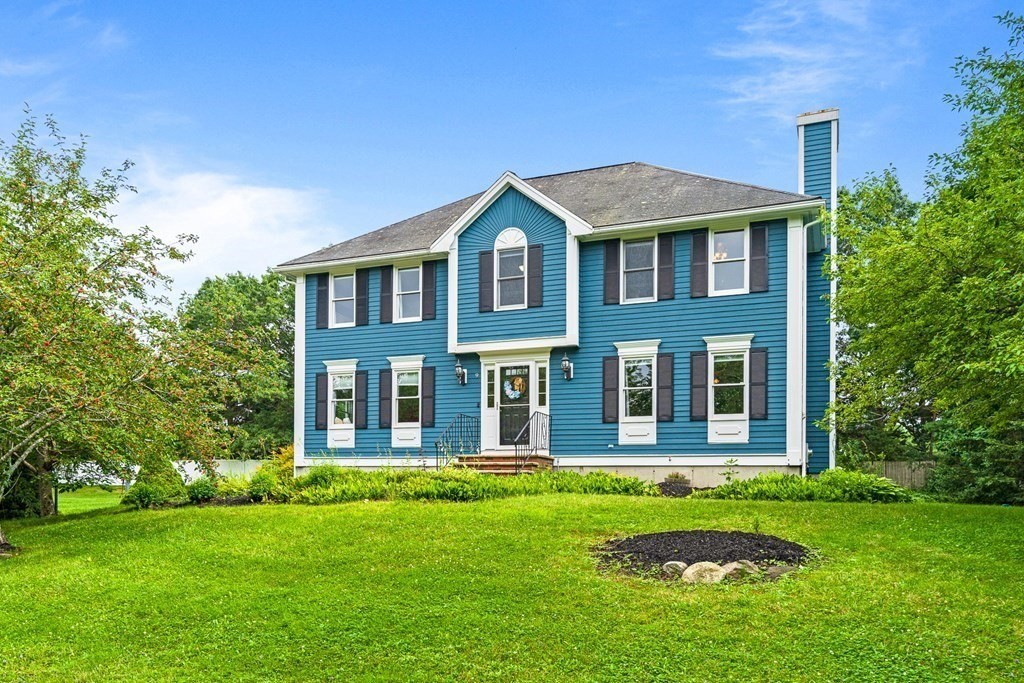 9 Noel Road Andover, MA 01810 - Photo 1 of 41 Gallery Image 1