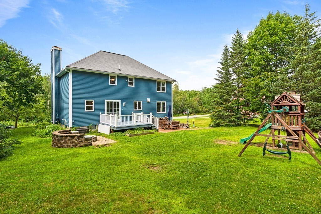 9 Noel Road Andover, MA 01810 - Photo 35 of 41 Gallery Image 35