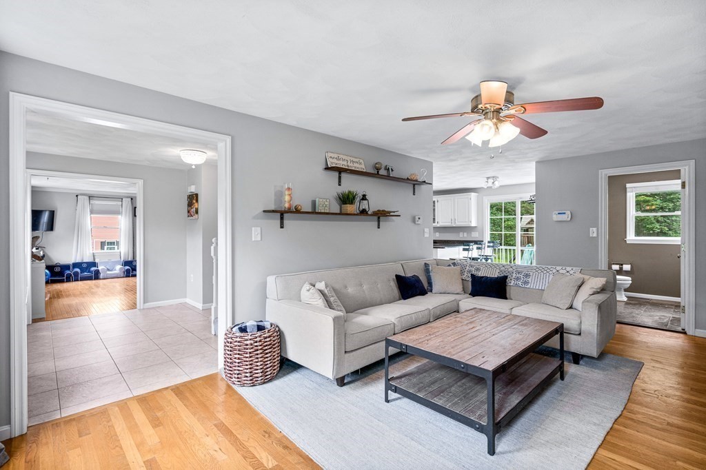 9 Noel Road Andover, MA 01810 - Photo 8 of 41 Gallery Image 8
