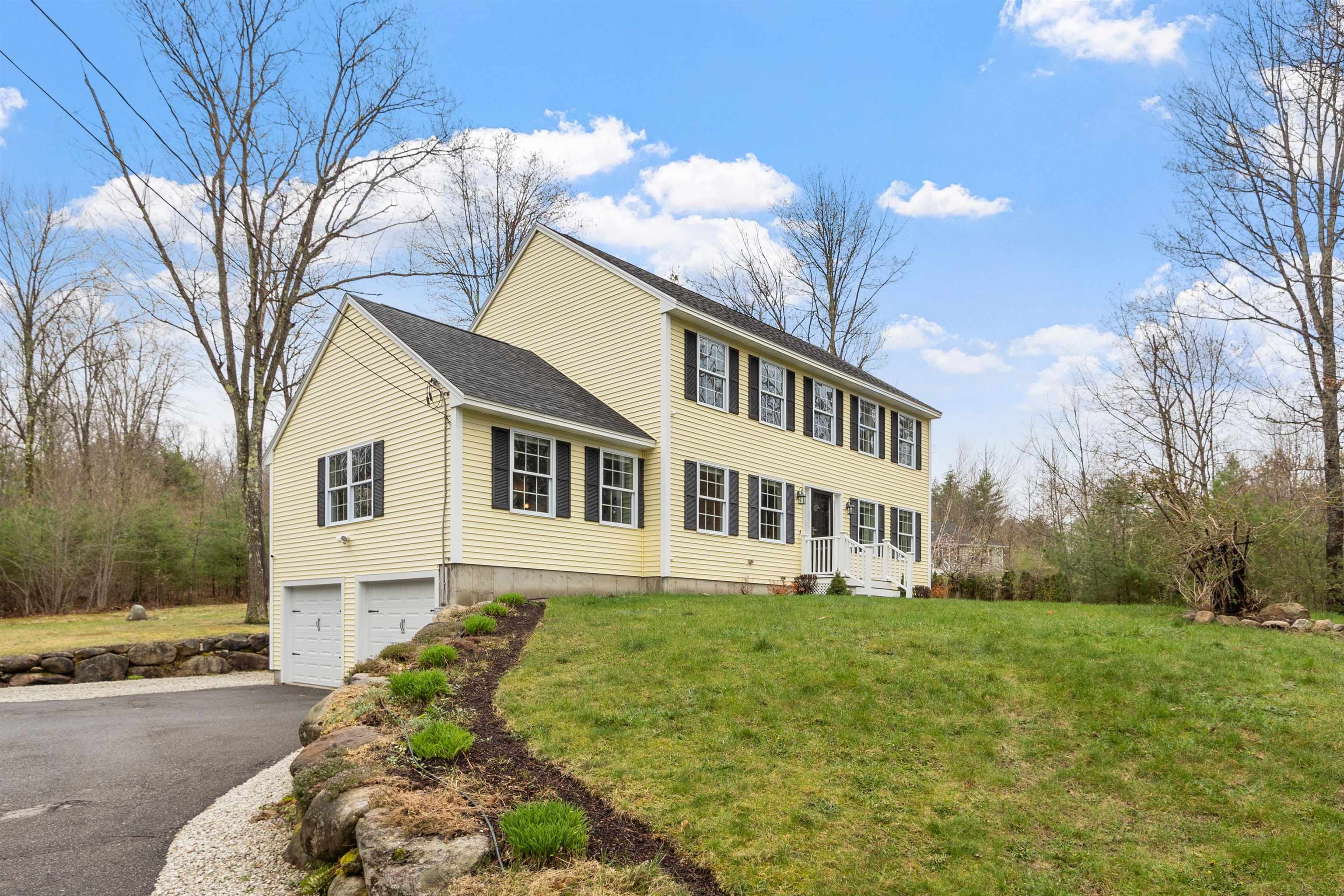 17 Higgins Road Chichester, NH 03258 - Photo 1 of 40 Gallery Image 1