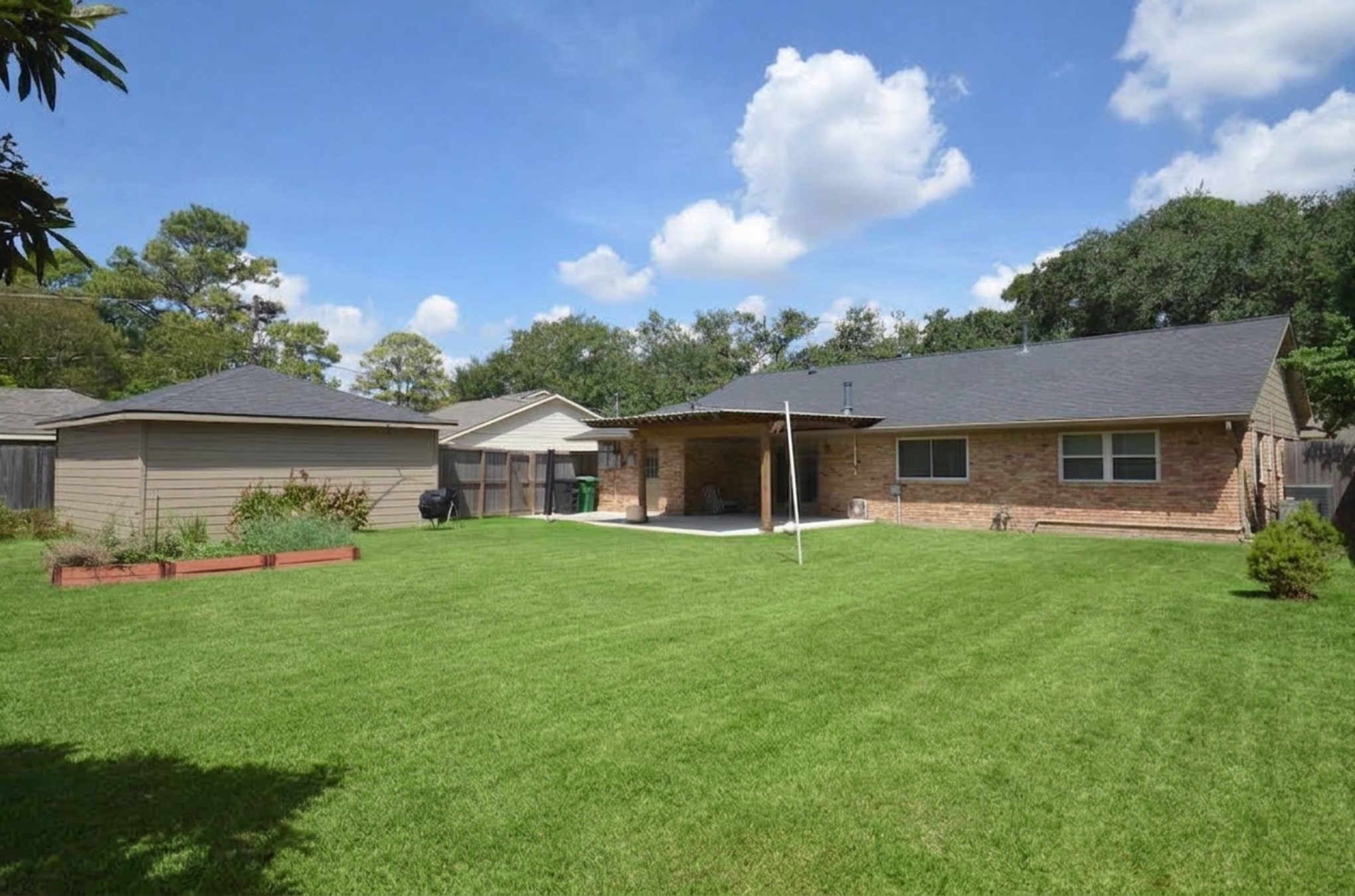 5127 Hummingbird Street Houston, TX 77035 - Photo 32 of 34 Gallery Image 32
