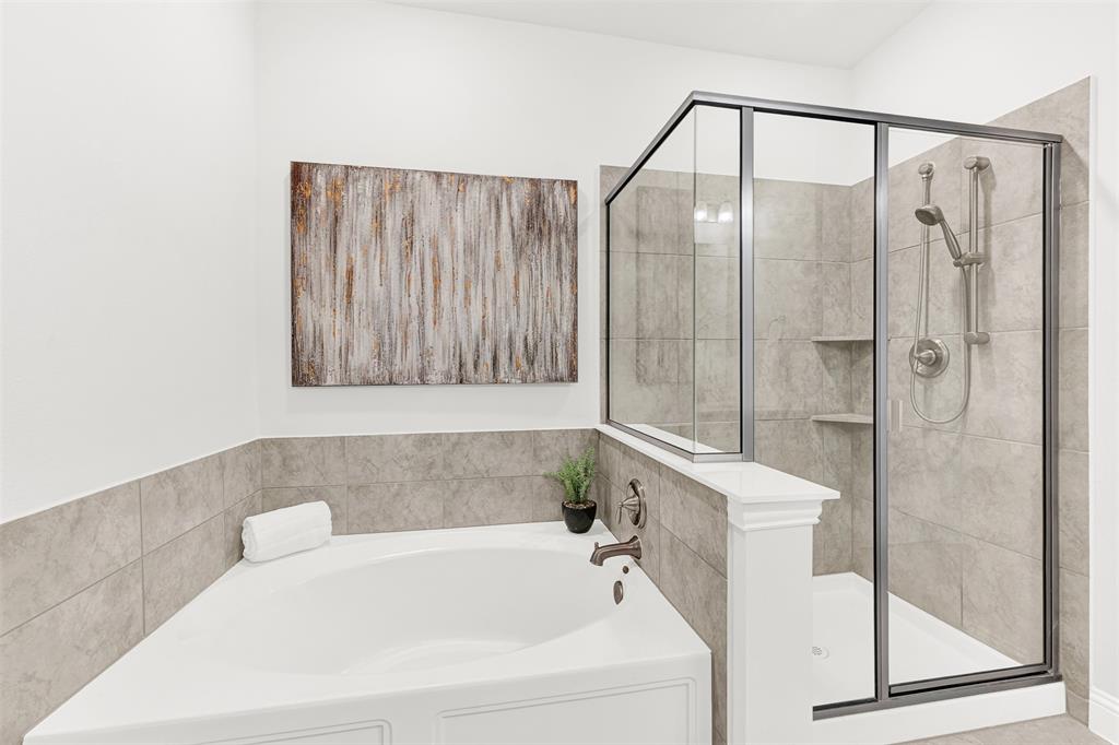 651 Watters Road, Unit 7406 Allen, TX 75013 - Photo 23 of 36 Separate shower and garden tub