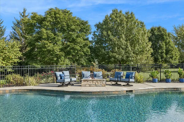 $775,000 | 1581 Grouse Way, Crystal Lake, IL 60014