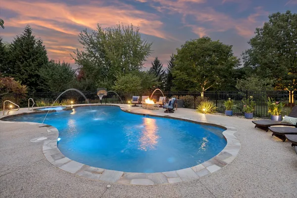 $775,000 | 1581 Grouse Way, Crystal Lake, IL 60014