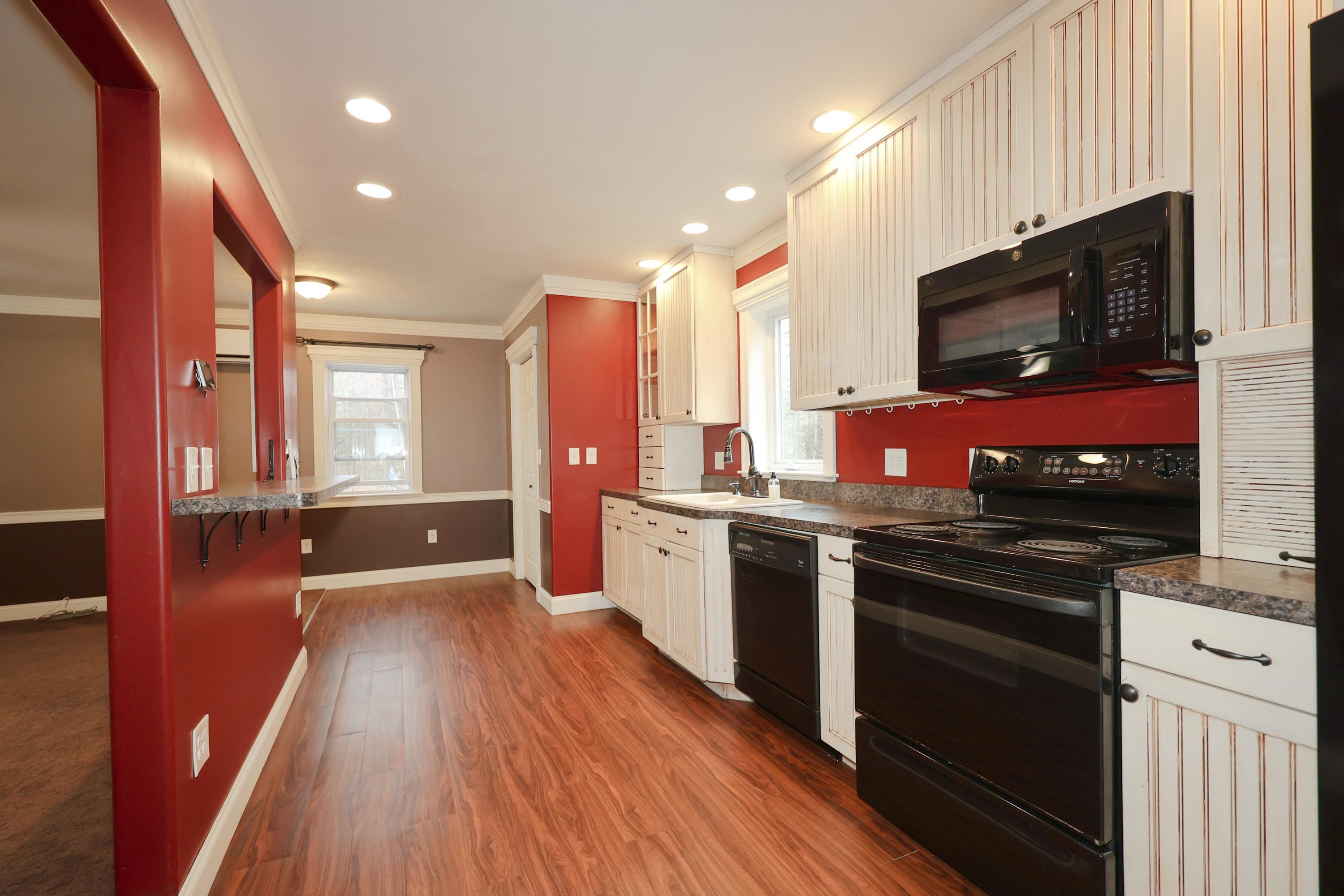 8 Blackman Road Chichester, NH 03258 - Photo 11 of 39
