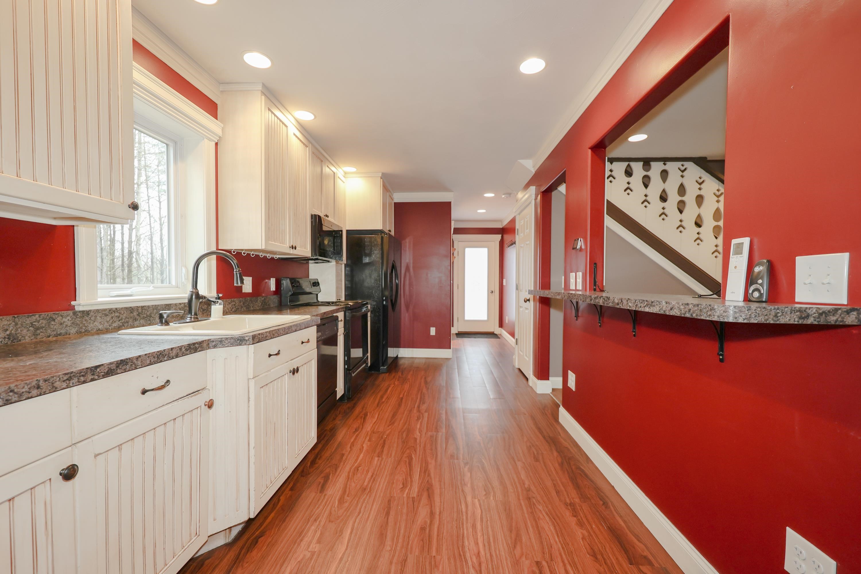 8 Blackman Road Chichester, NH 03258 - Photo 12 of 39