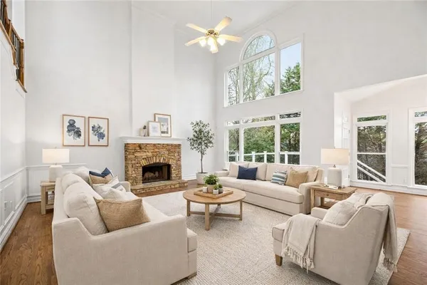 $3,950 | 1158 Queensgate Drive Southeast, Smyrna, GA 30082