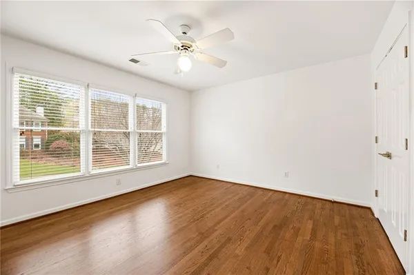 $3,950 | 1158 Queensgate Drive Southeast, Smyrna, GA 30082