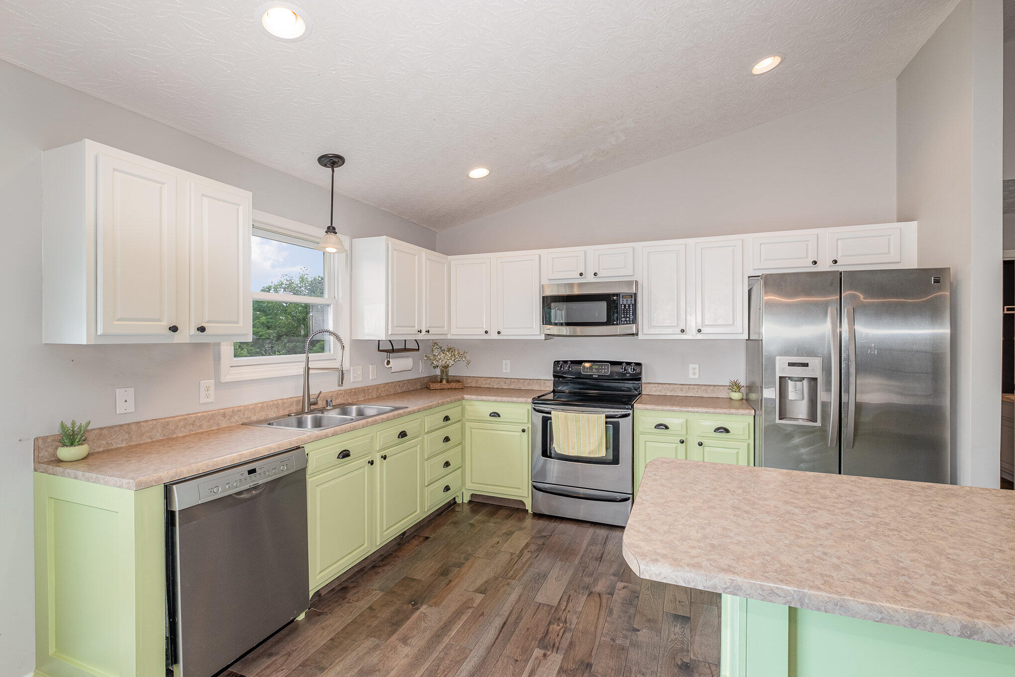 3694 Hester Ridge Road Wallingford, KY 41093 - Photo 10 of 43 View into Kitchen 2