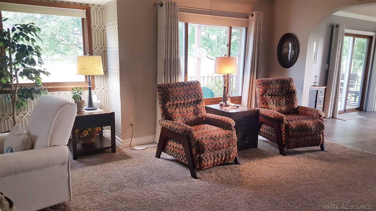 5155 State Road Fort Gratiot, MI 48059 - Photo 9 of 33 50021518-8.JPG
