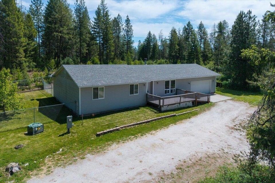 3362 Thompson Road Valley, WA 99181 - Photo 2 of 28