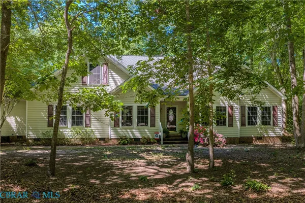 $539,900 | 956 Wilton Coves Drive, Hartfield, VA 23071