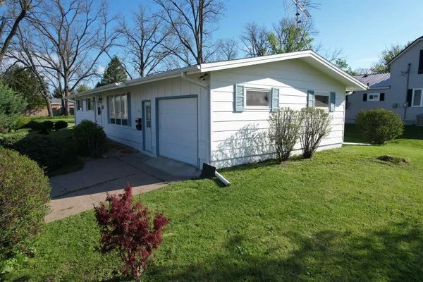 $219,900 | 725 Lancaster Street, Platteville, WI 53818