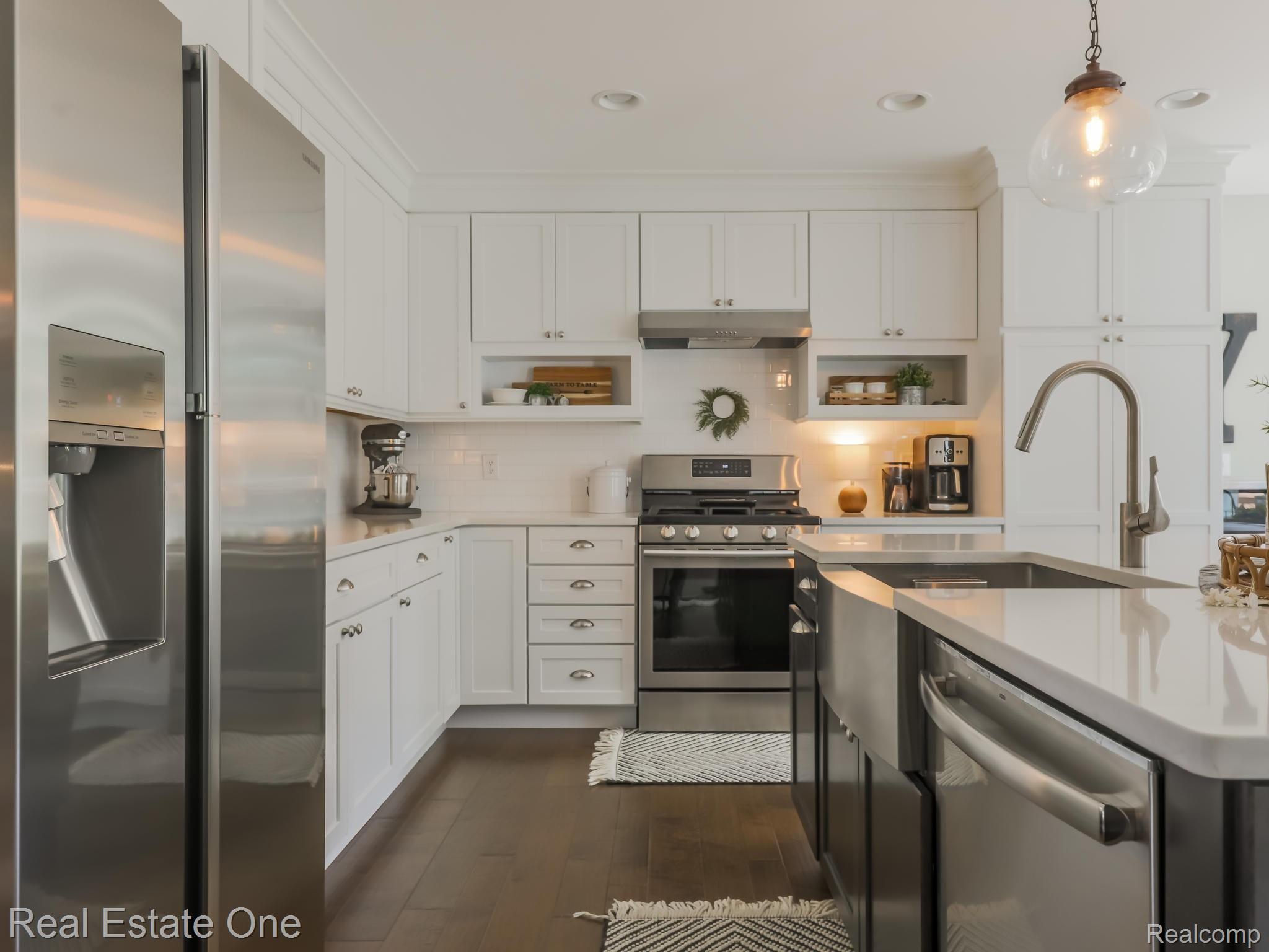 1587 West View Trail Howell, MI 48843 - Photo 17 of 53 17-WViewTrl.jpg