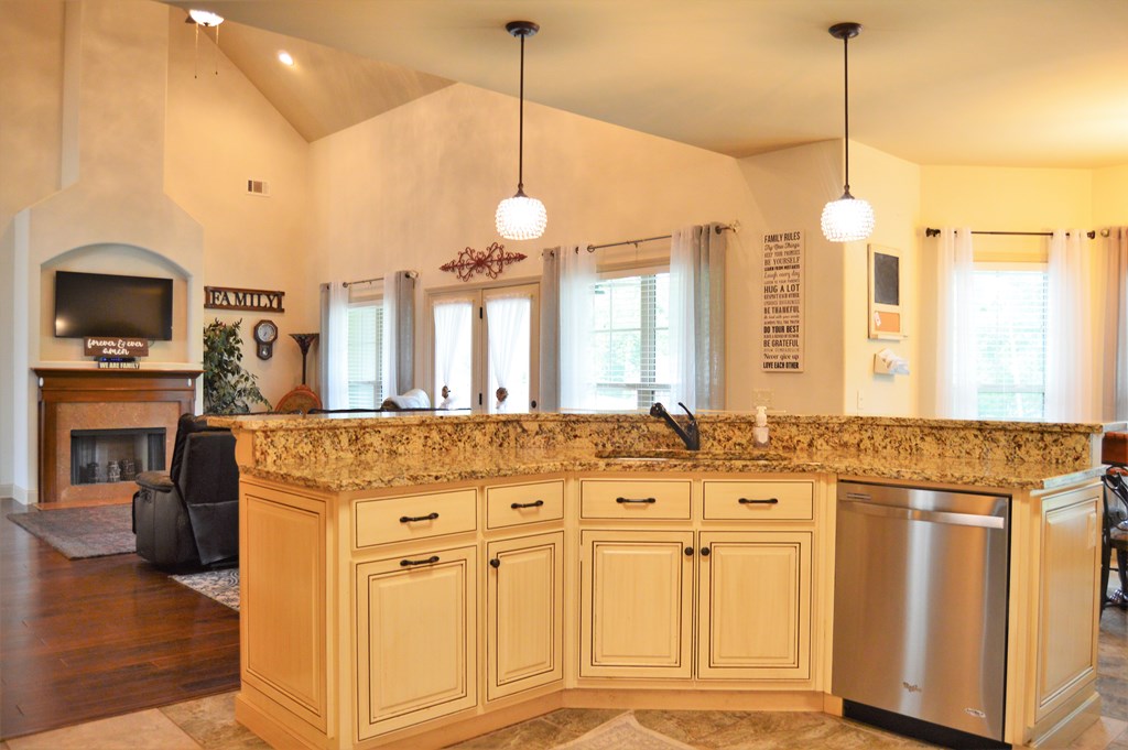 926 Hunter Road Cataula, GA 31804 - Photo 9 of 22 Gallery Image 9