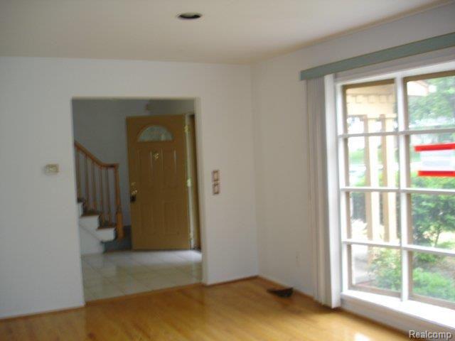 21223 Harvard Road Southfield, MI 48076 - Photo 4 of 23 DSC03970