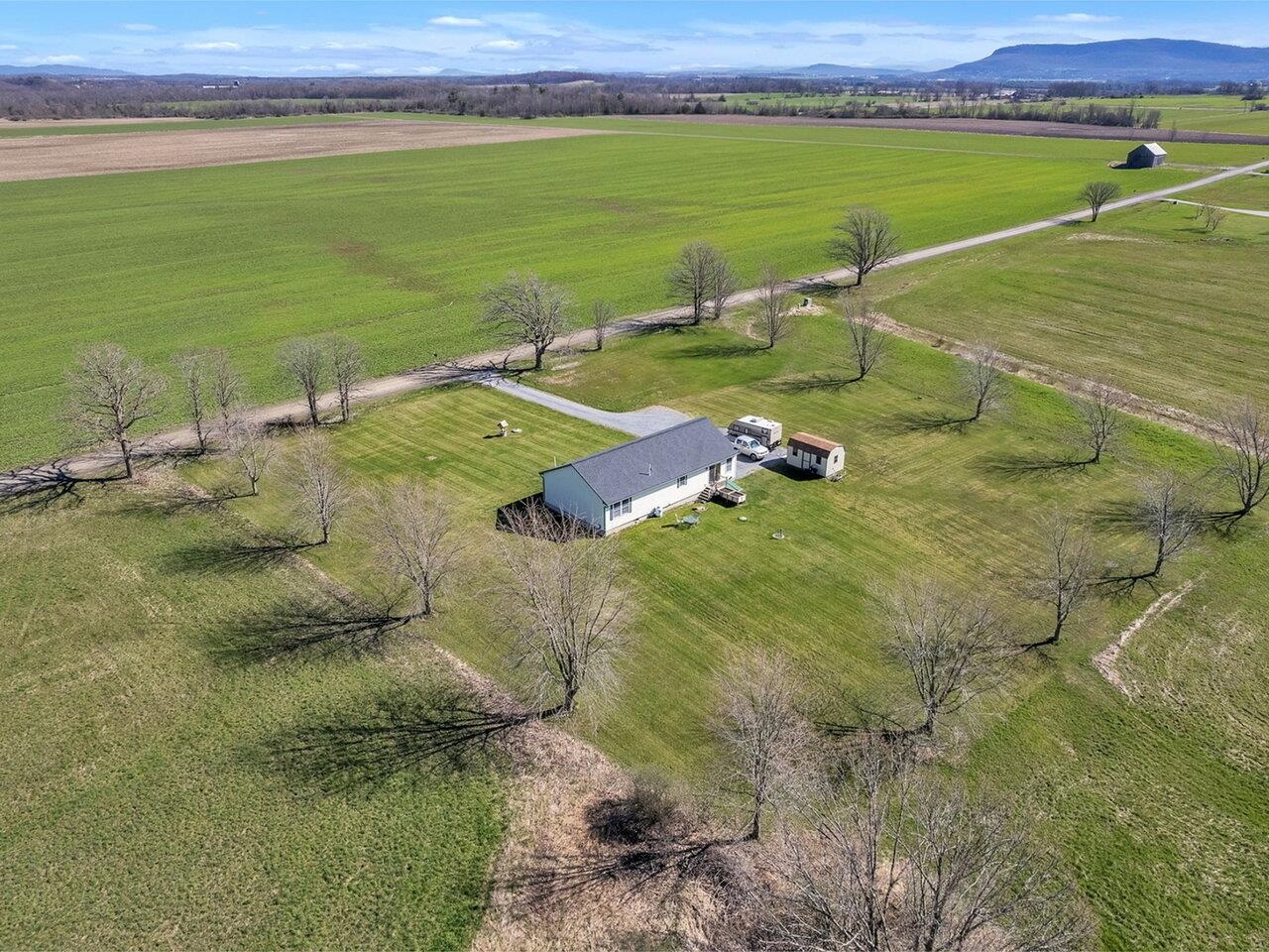 4621 Town Line Road Bridport, VT 05734 - Photo 33 of 40