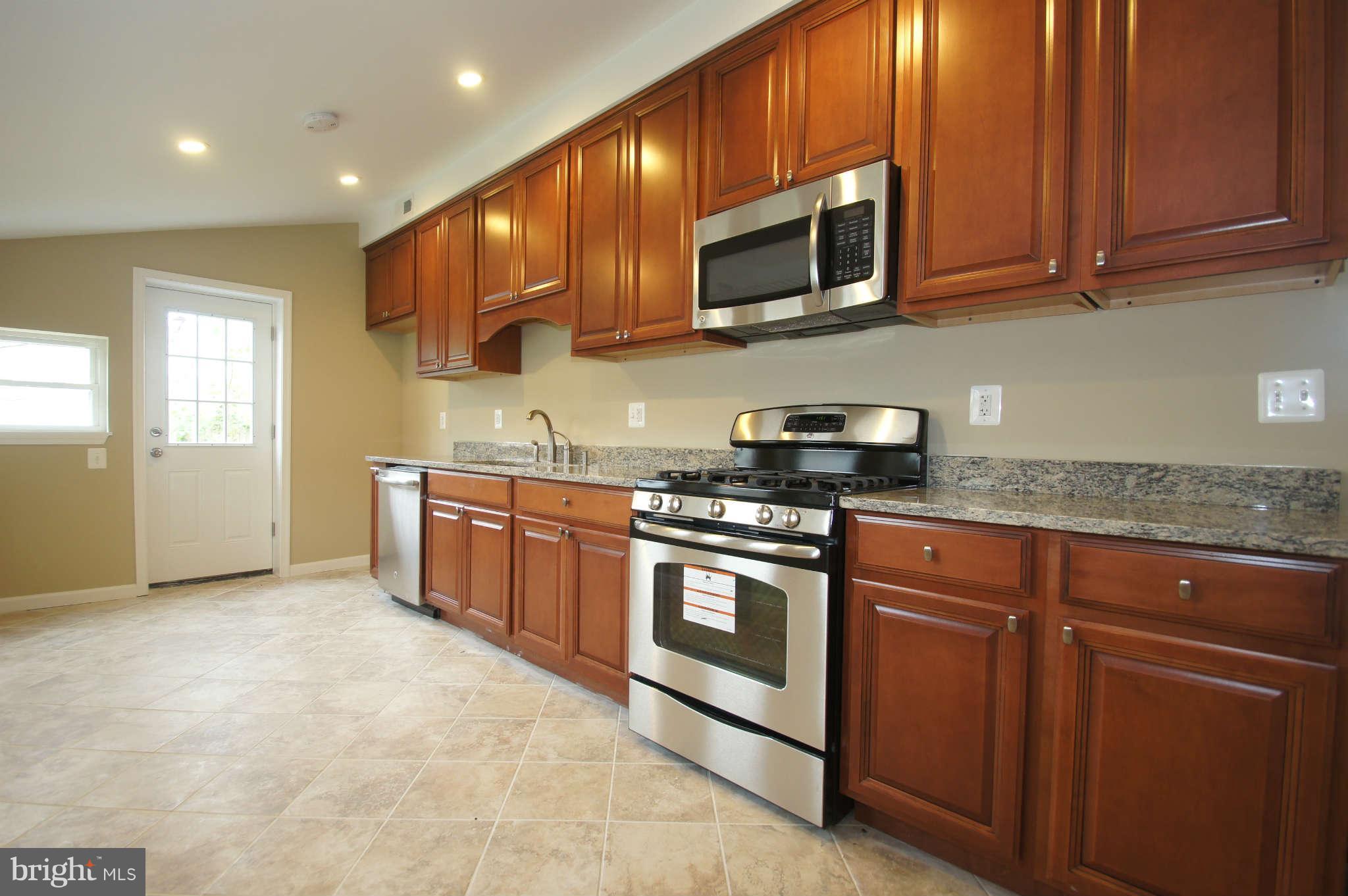 1721 Brookview Road Baltimore, MD 21222 - Photo 1 of 30 Kitchen