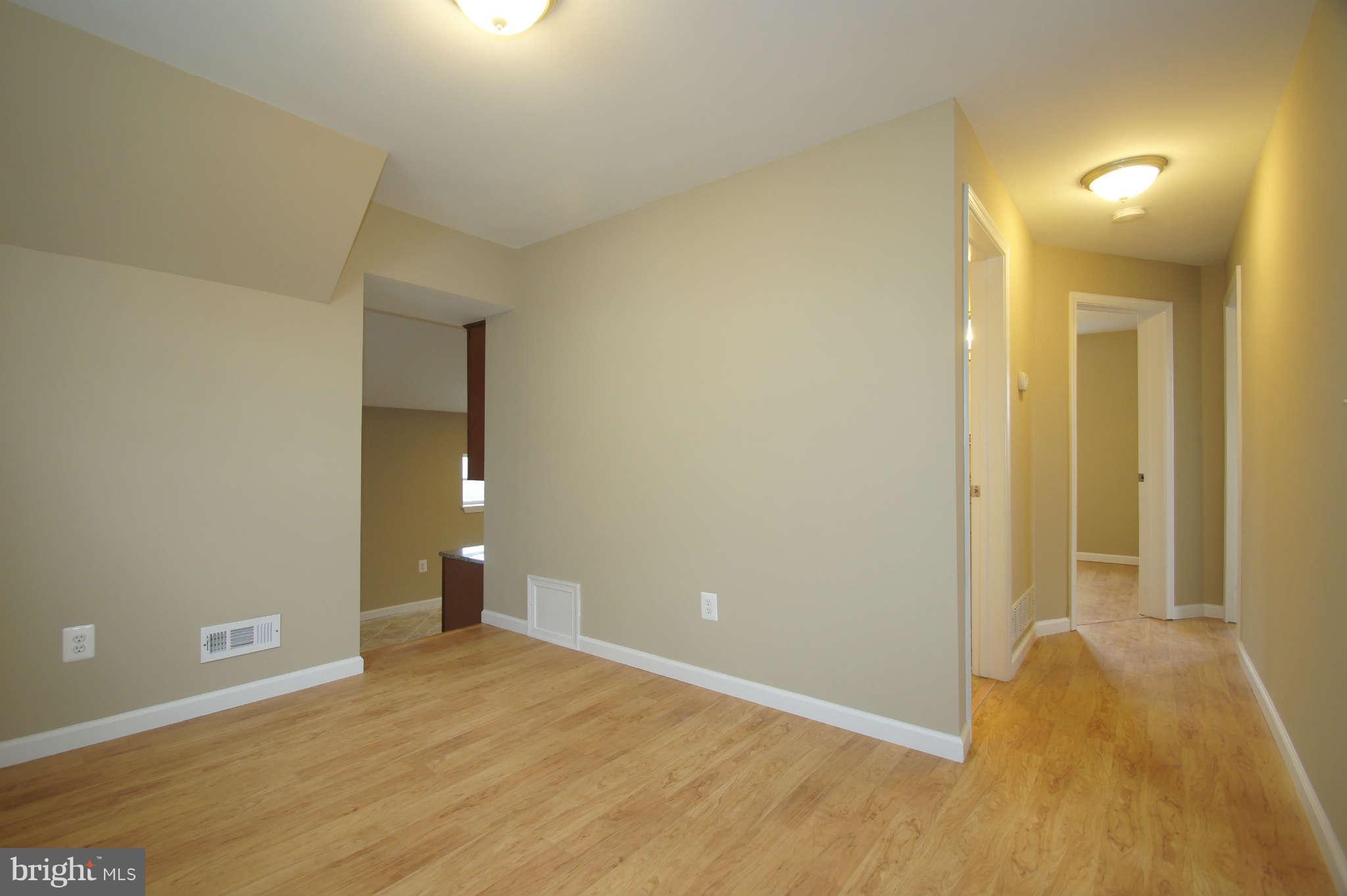 1721 Brookview Road Baltimore, MD 21222 - Photo 19 of 30 Dining Room