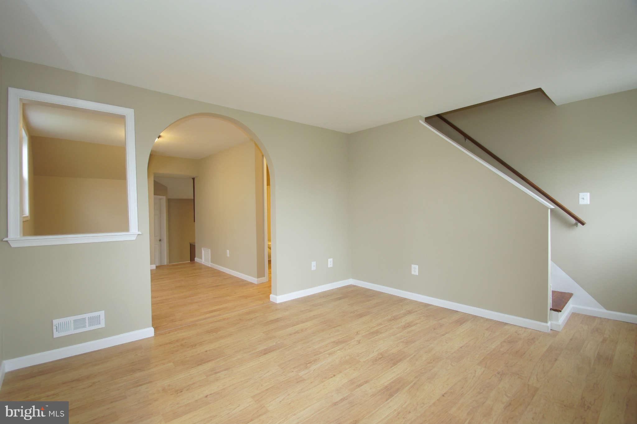 1721 Brookview Road Baltimore, MD 21222 - Photo 25 of 30 Living Room