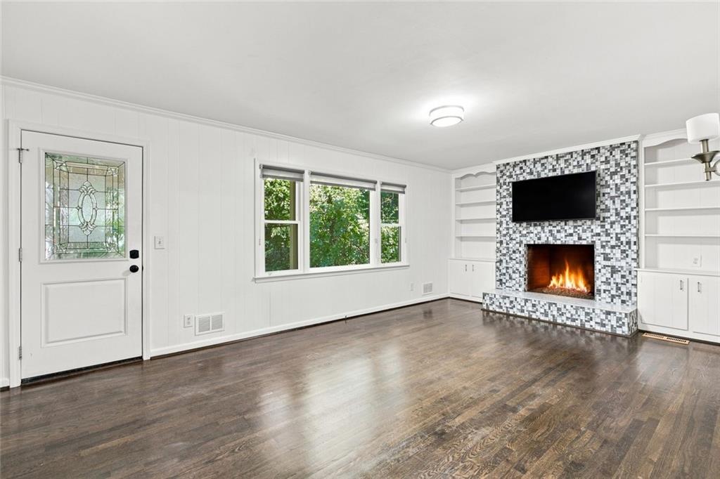 4622 Kings Down Road Atlanta, GA 30338 - Photo 8 of 52 Gallery Image 8