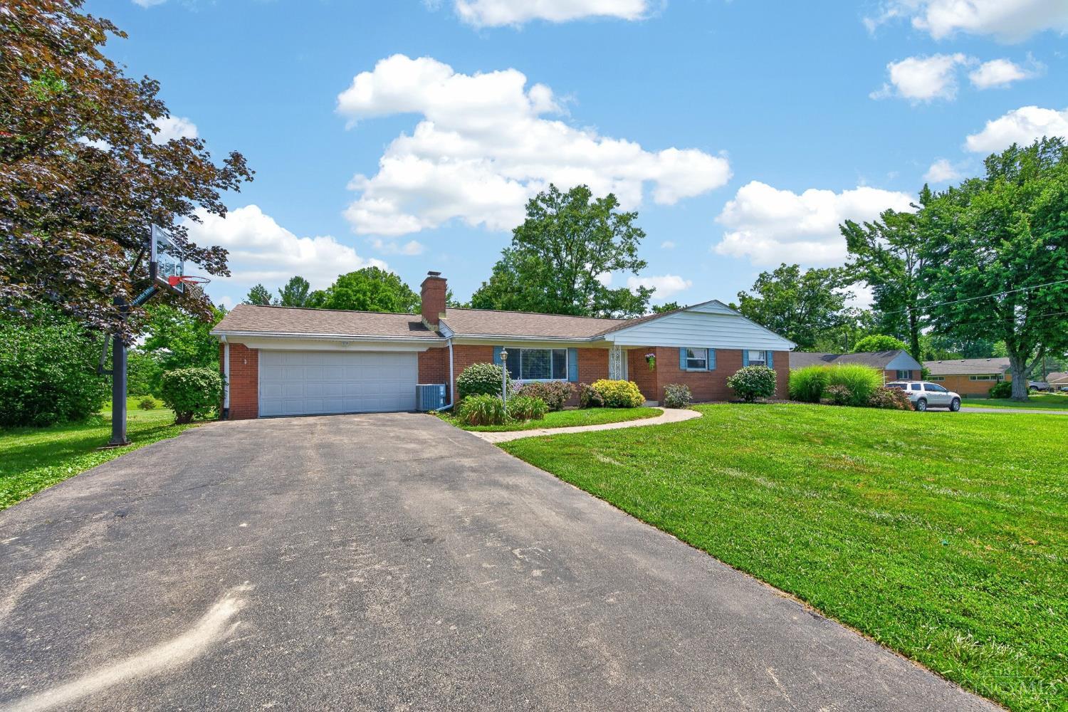 5884 Price Road Milford, OH 45150 - Photo 3 of 55
