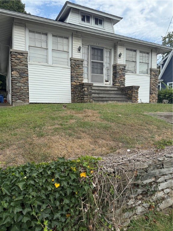 117 West Main Road Middletown, RI 02842 - Photo 3 of 5