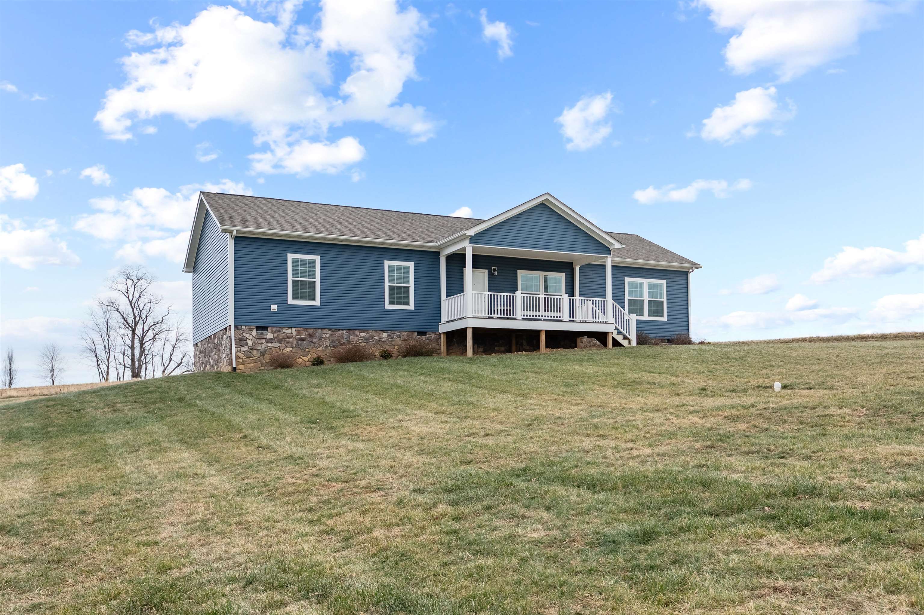 173 Long Level Road Southwest Floyd, VA 24091 - Photo 4 of 76 Gallery Image 4