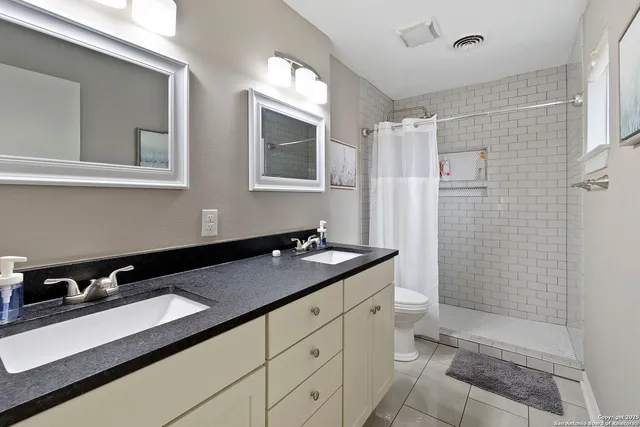 $2,700 | 116 South Gardenview Drive, Castle Hills, TX 78213