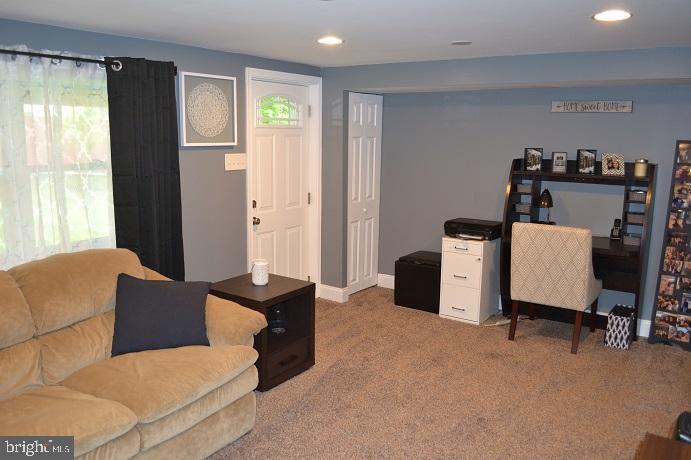 12490 Sweet Briar Road Philadelphia, PA 19154 - Photo 29 of 33 Gallery Image 29