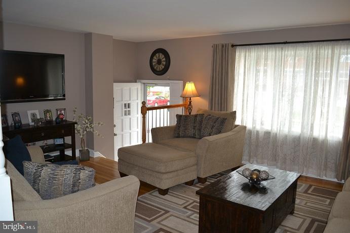 12490 Sweet Briar Road Philadelphia, PA 19154 - Photo 8 of 33 Gallery Image 8