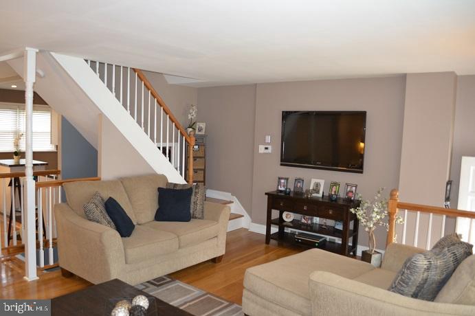 12490 Sweet Briar Road Philadelphia, PA 19154 - Photo 9 of 33 Gallery Image 9