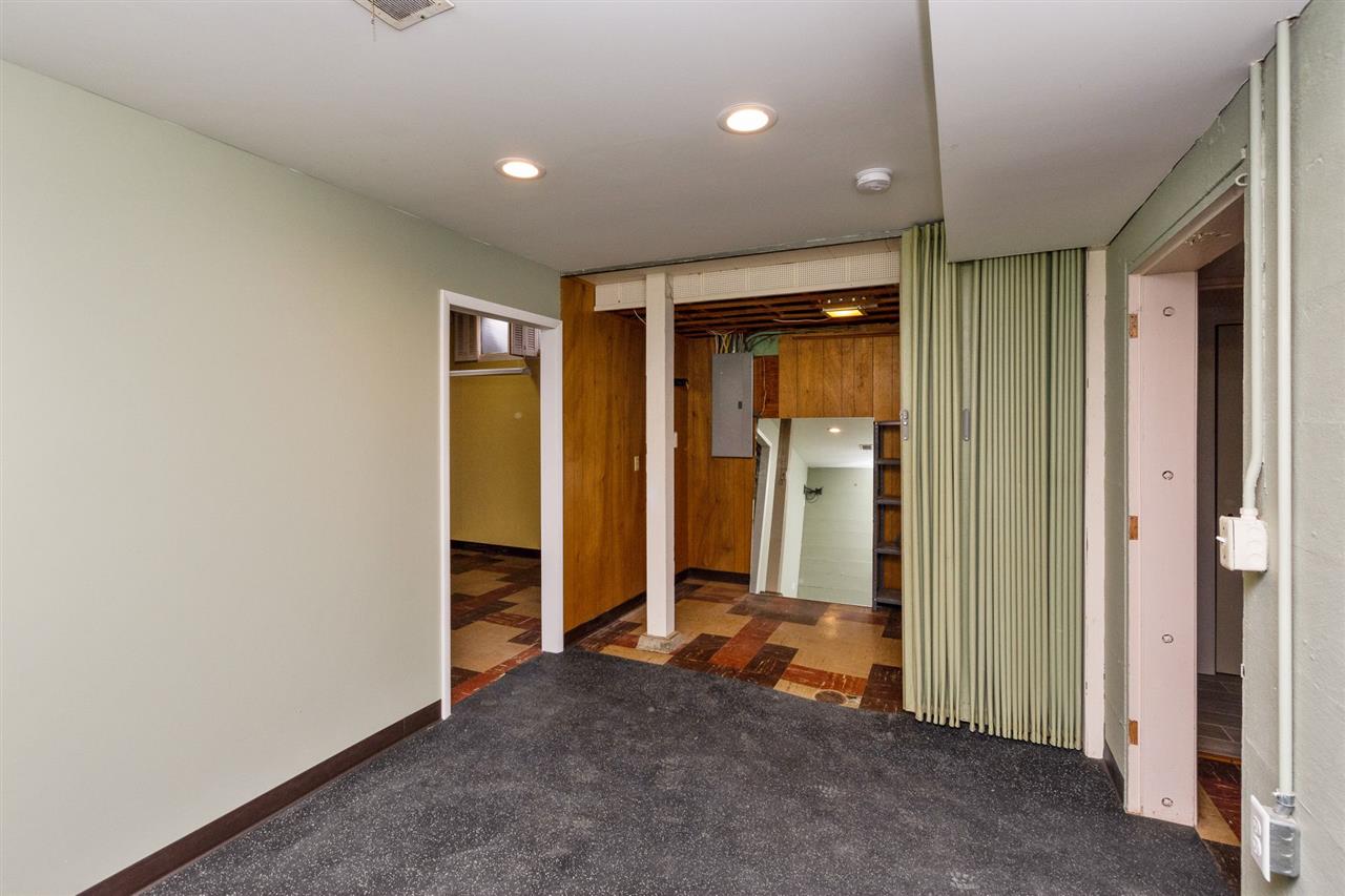 353 Trailridge Road Southeast Cedar Rapids, IA 52403 - Photo 27 of 37 Gallery Image 27