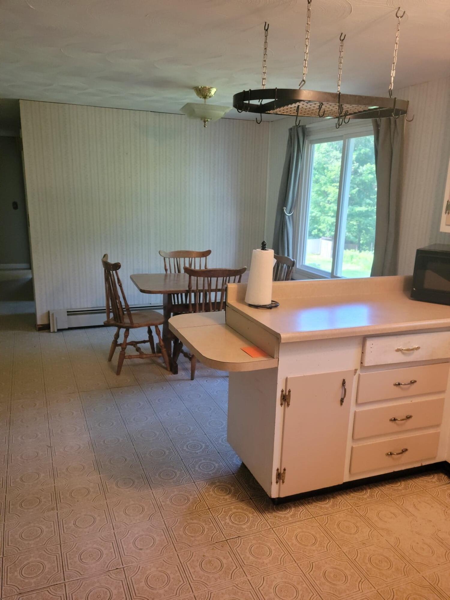 144 Hill Street Paris, ME 04281 - Photo 5 of 17 293979431_528221039426446_64391625912256