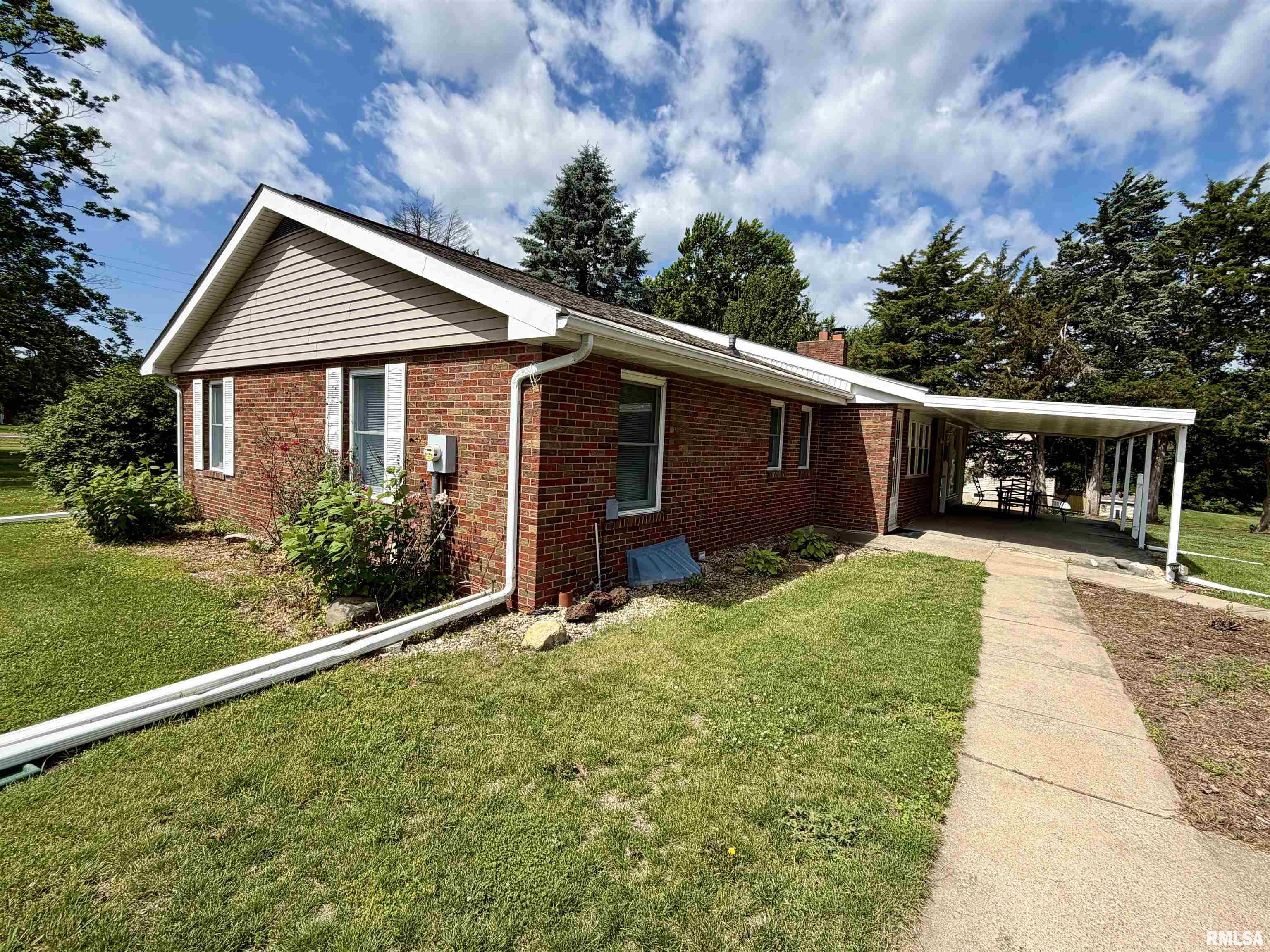 1797 South Lake Storey Road Galesburg, IL 61401 - Photo 25 of 33