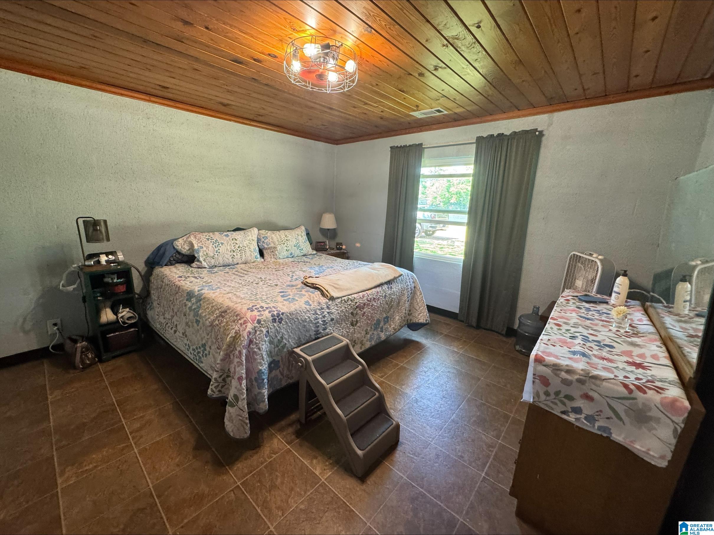 9871 Simpson Avenue Quinton, AL 35130 - Photo 5 of 16