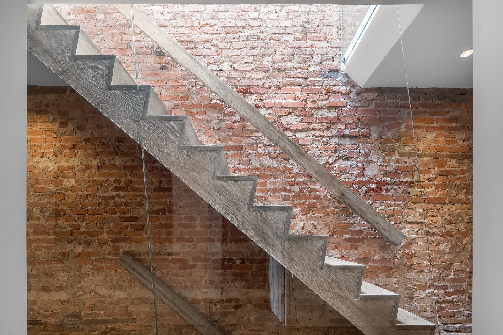 451 West 24th Street Manhattan, NY 10001 - Photo 7 of 13