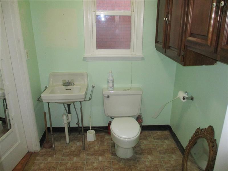 1231 Evergreen Road Pittsburgh, PA 15209 - Photo 15 of 18 Gallery Image 15