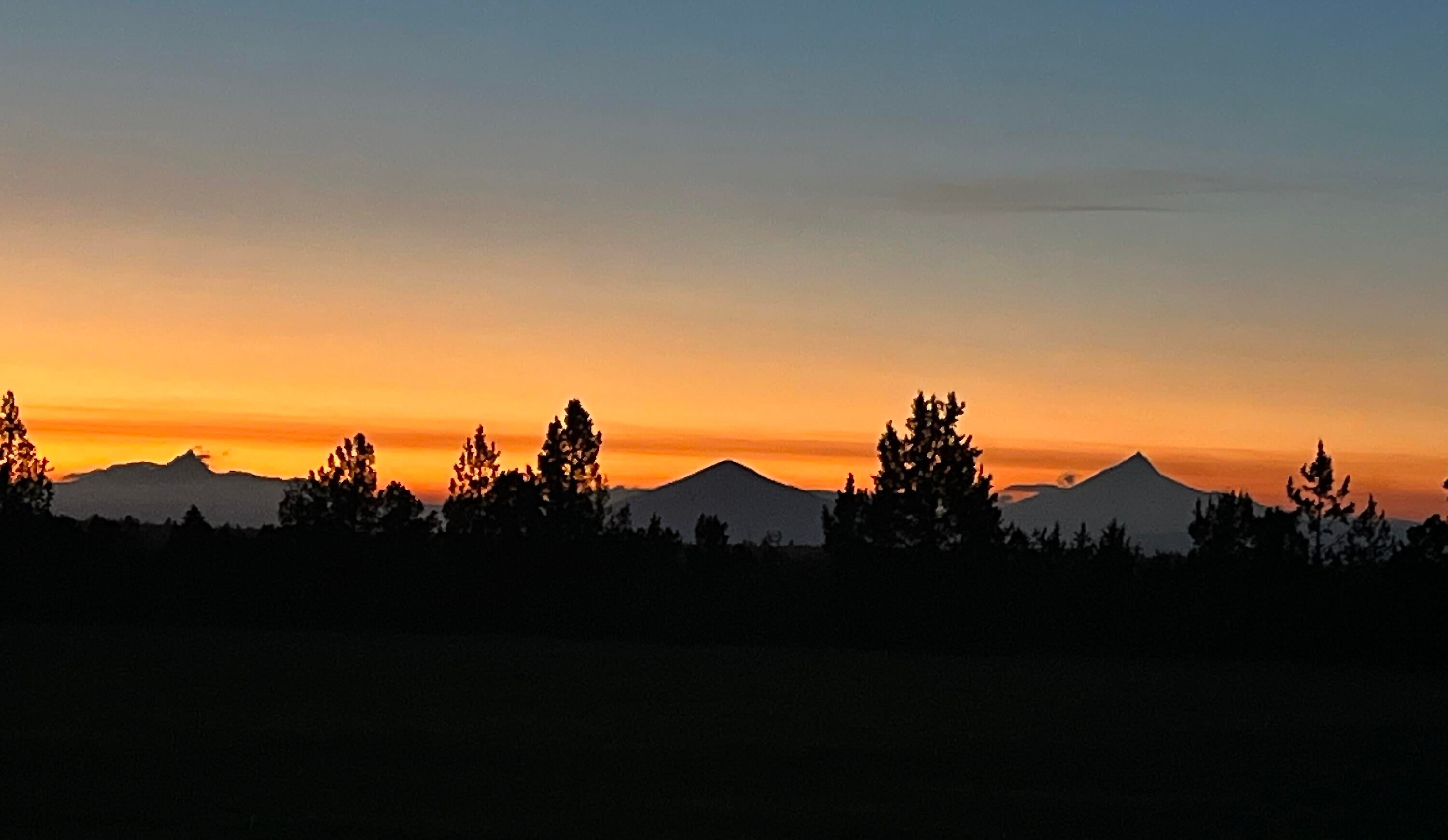 63850 Johnson Road Bend, OR 97703 - Photo 5 of 49 Sunset from the Back Porch