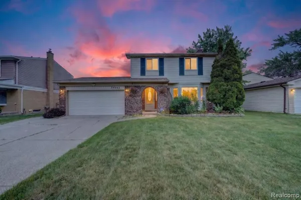 $334,900 | 39062 Hyland Drive, Sterling Heights, MI 48310