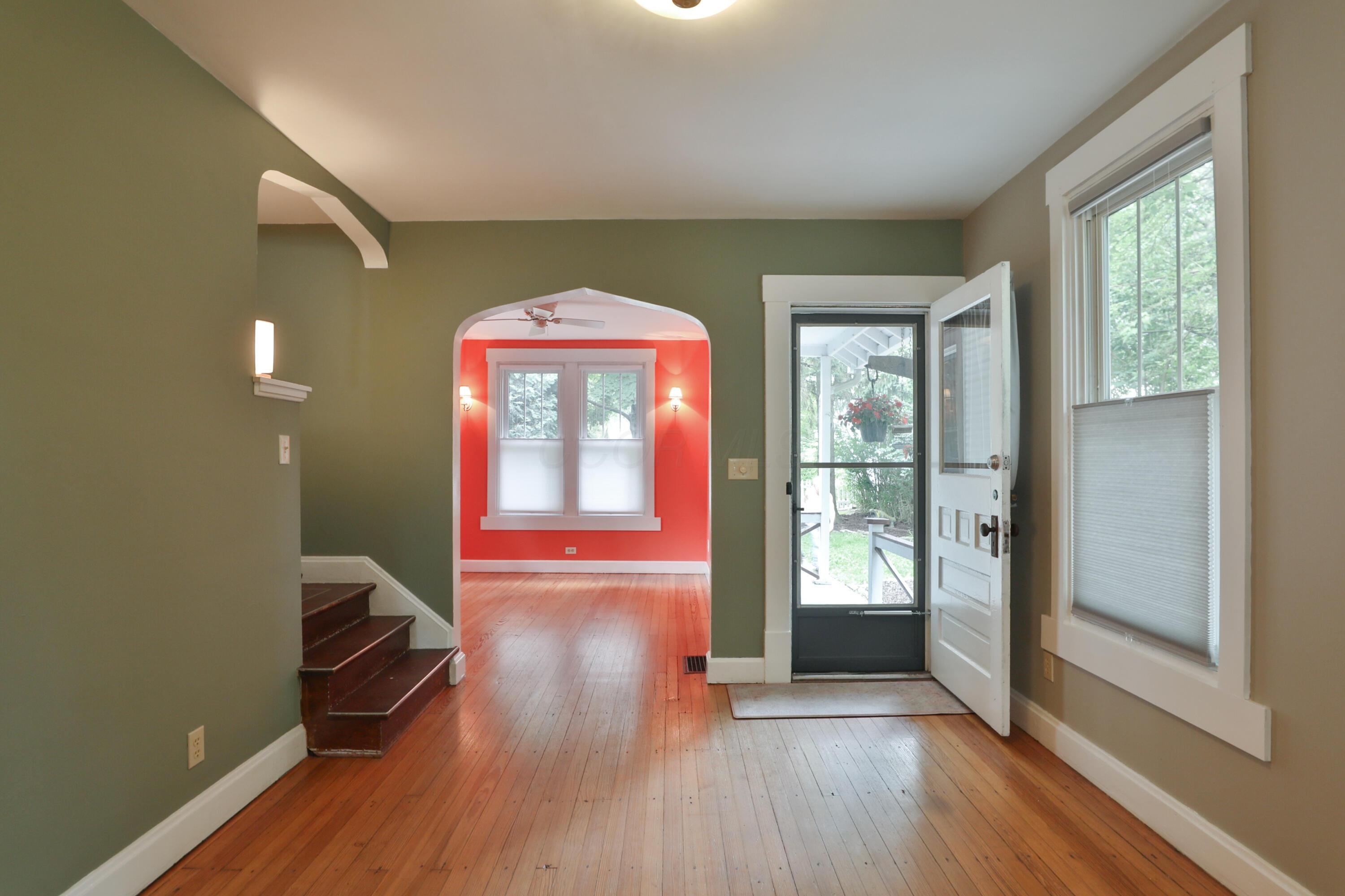 588 Midgard Road Columbus, OH 43202 - Photo 13 of 40 588-MidgardRd-10