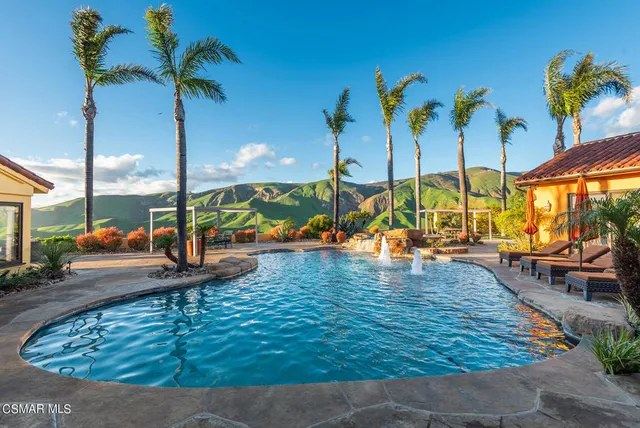 $4,499,950 | 2065 East La Loma Avenue, Somis, CA 93066